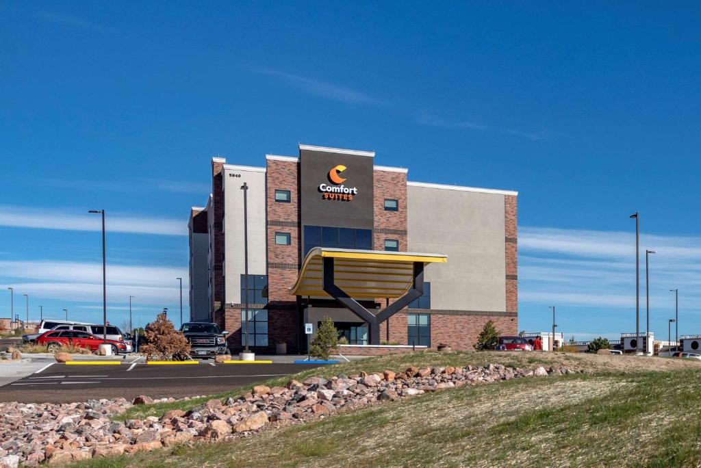 Comfort Inn & MainStay Suites Colorado Springs, CO